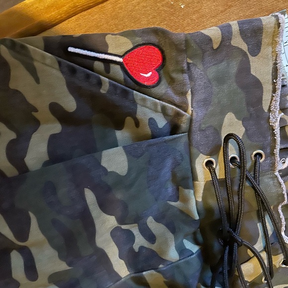 ASOS camouflage patch culottes size 2-4 - Picture 5 of 13